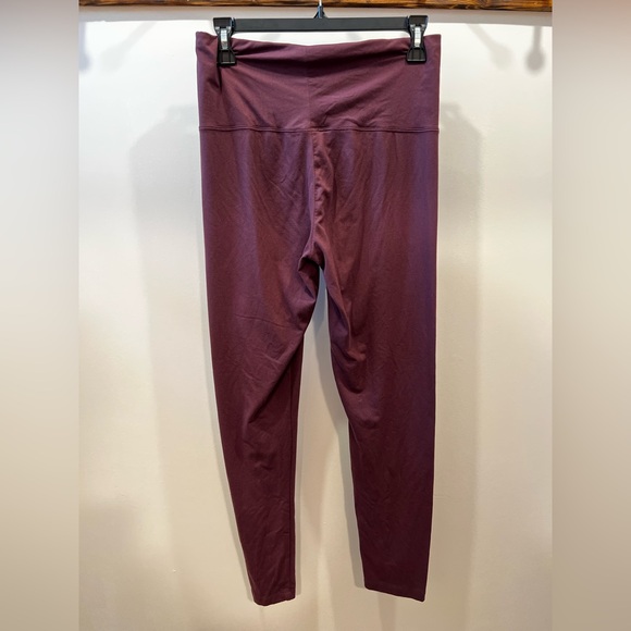 KINDRED BRAVELY Lounge SET: Top & Leggings - Picture 6 of 6